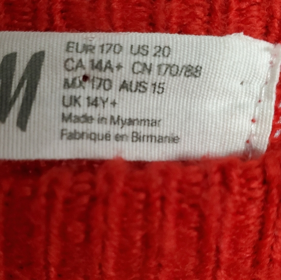 H & M Sweater - Picture 2 of 4